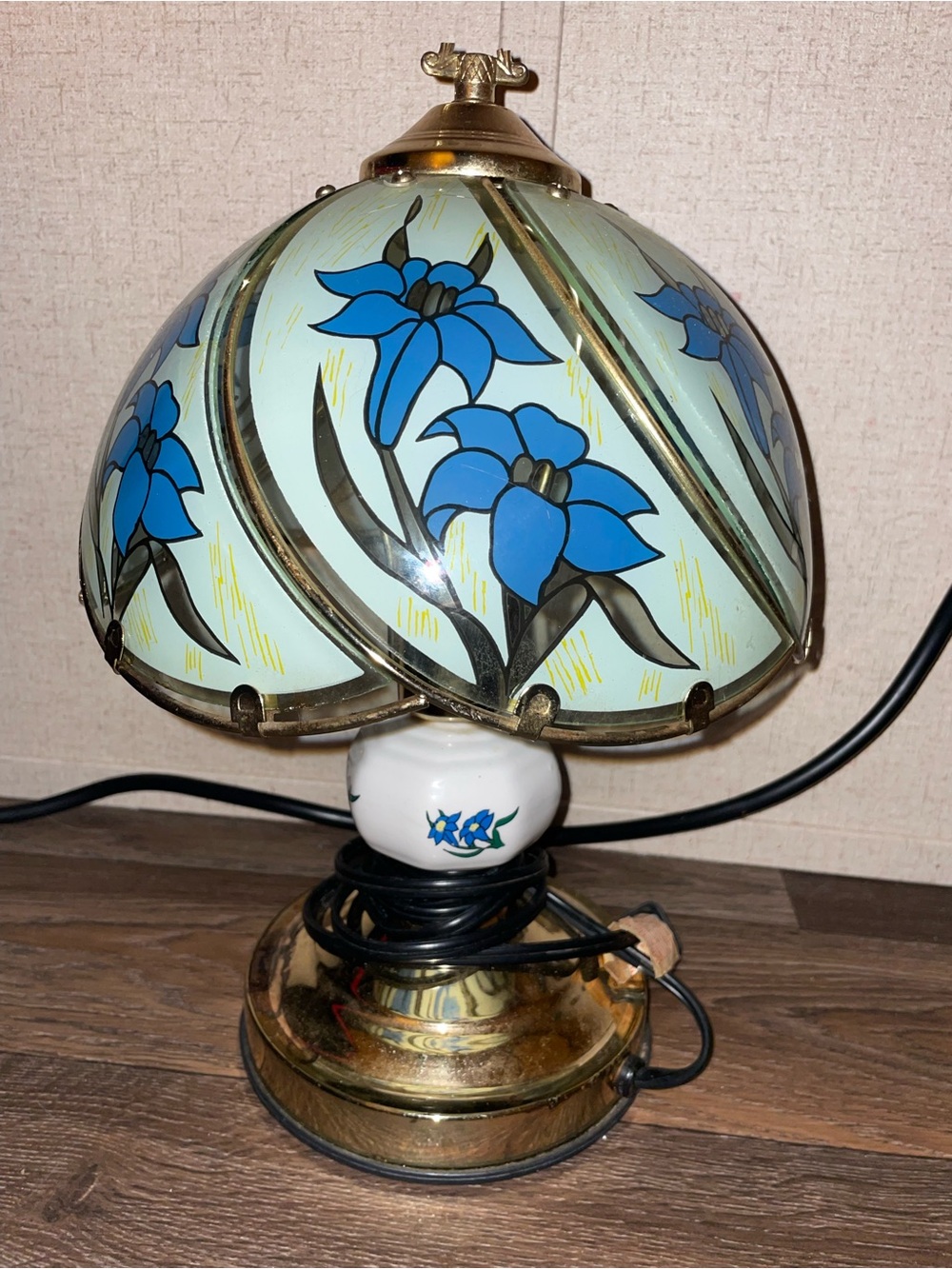 Blue Floral Stained Glass Accent Lily Lamp